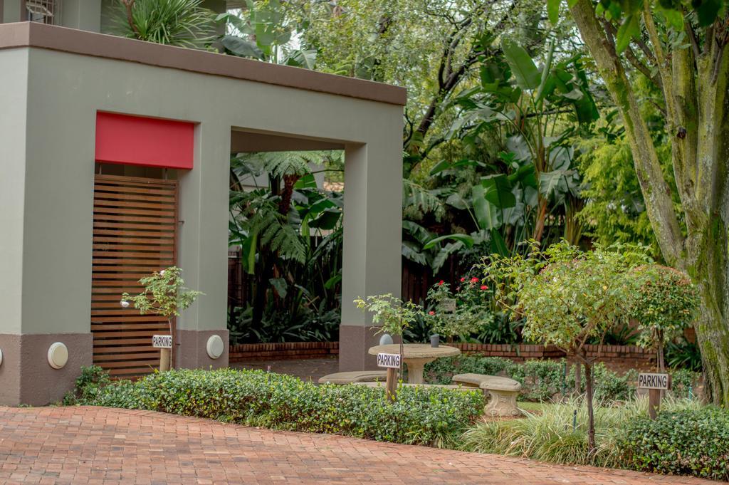 314 On Clark Guest House Pretoria-Noord Esterno foto