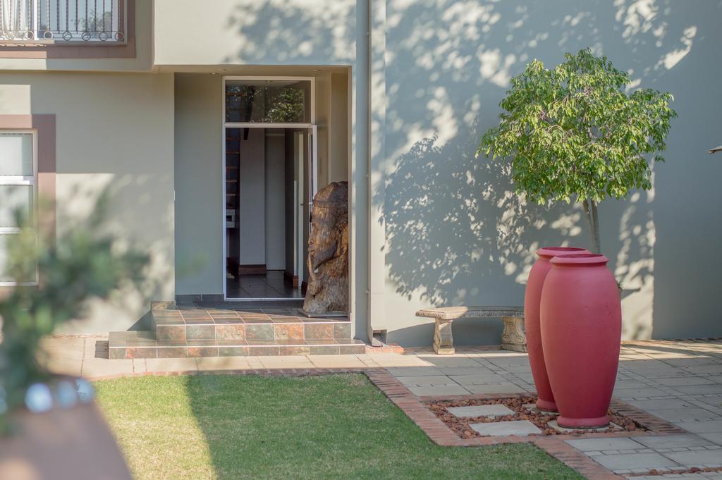 314 On Clark Guest House Pretoria-Noord Esterno foto
