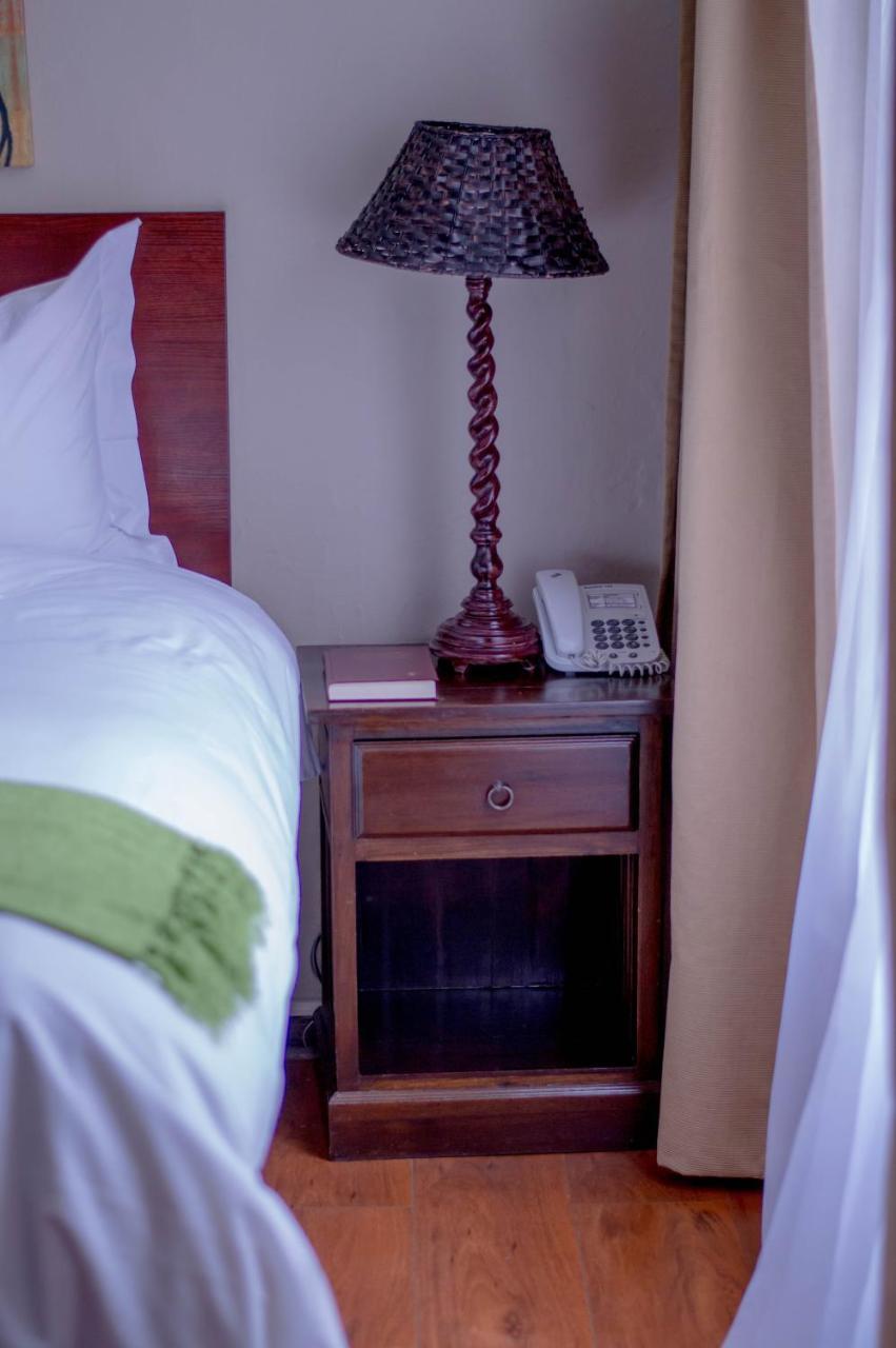 314 On Clark Guest House Pretoria-Noord Esterno foto