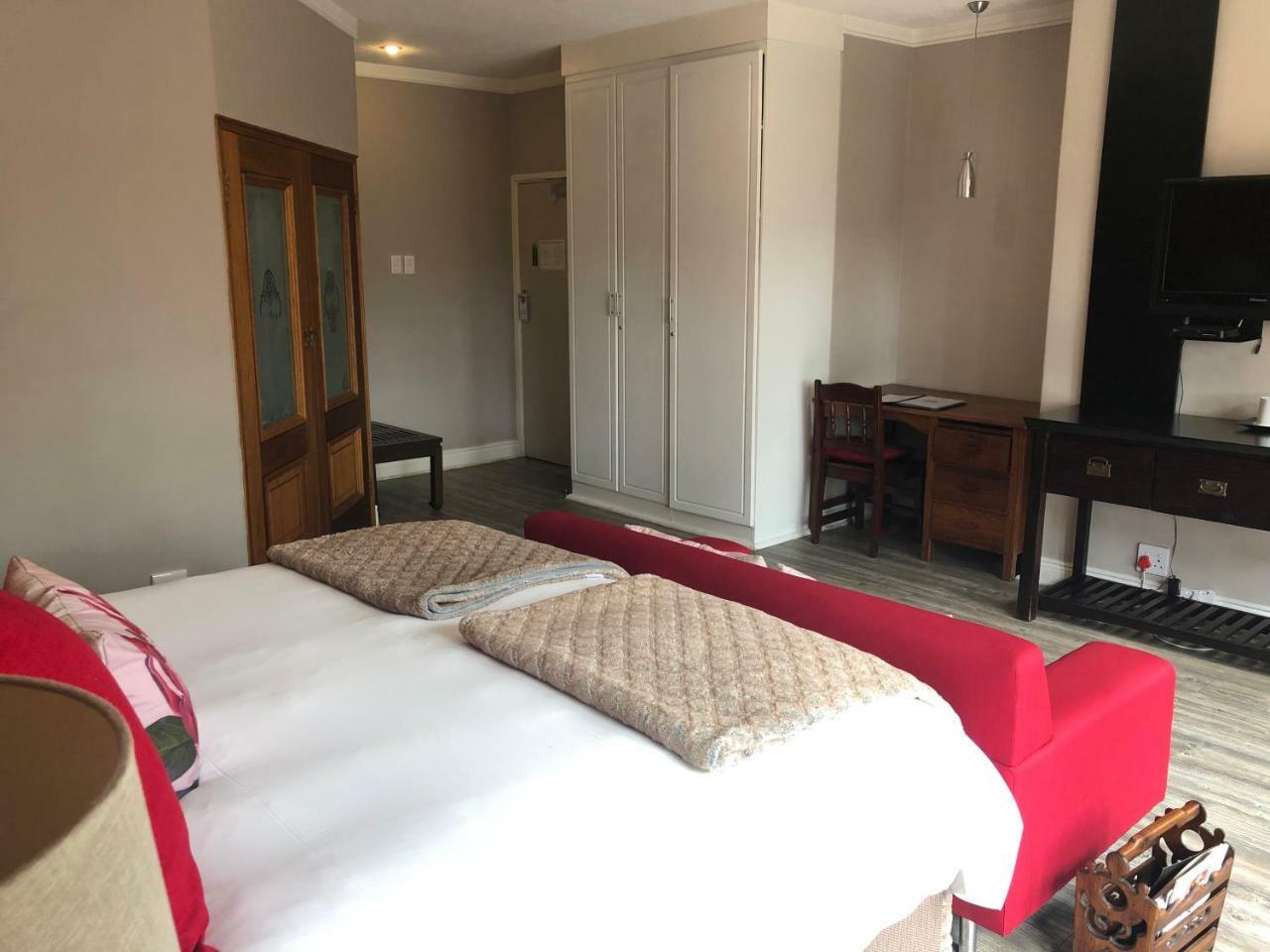 314 On Clark Guest House Pretoria-Noord Esterno foto